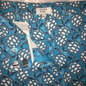 Crown & ivy scallop shorts